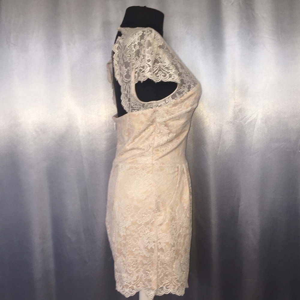 Bebe womens lace romper - Picture 2 of 7